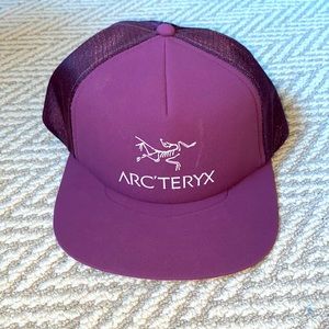 Arc'teryx Logo Flat Trucker Hat Maroon